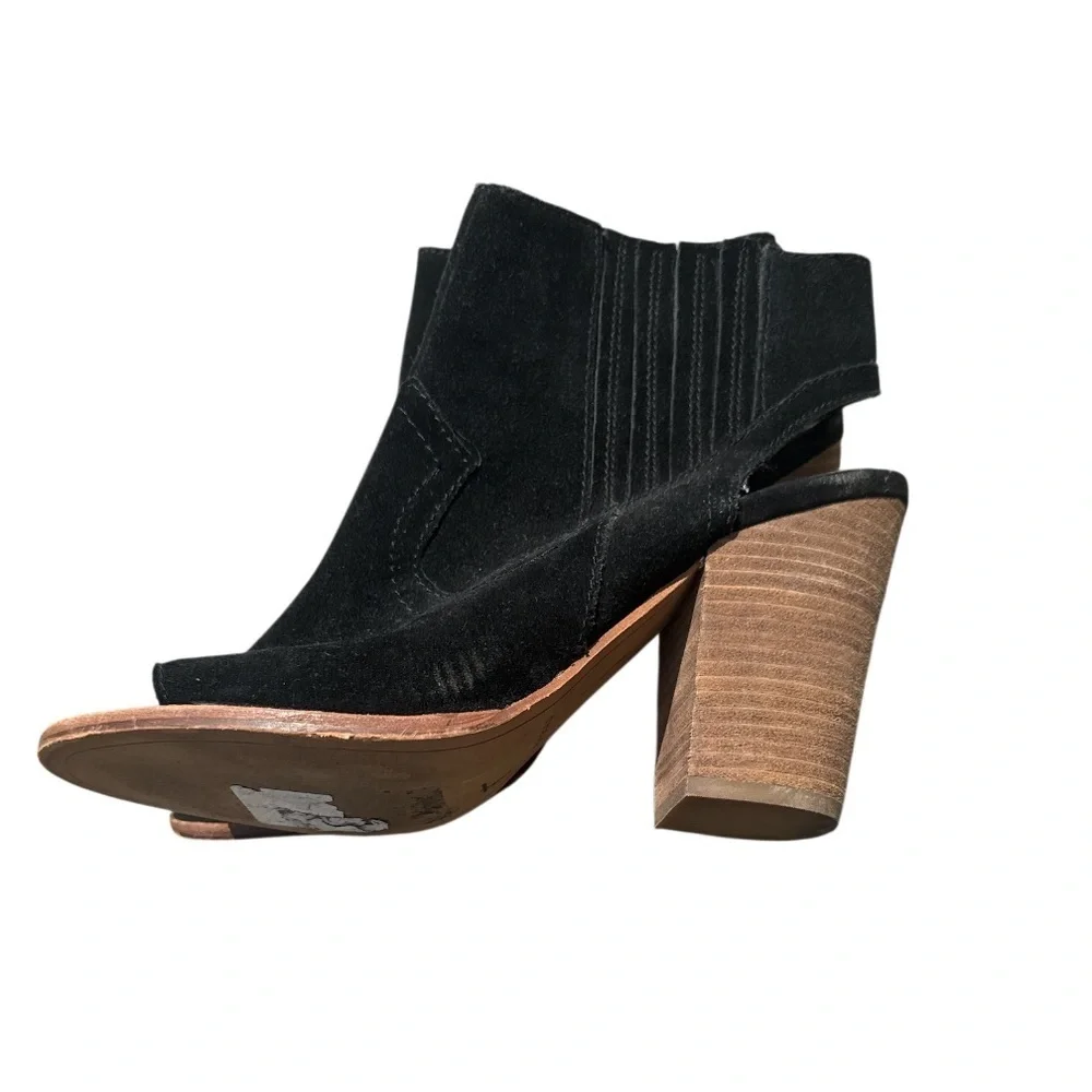 Dolce Vita Women's Pasha Suede Ankle Black Bootie 9.5